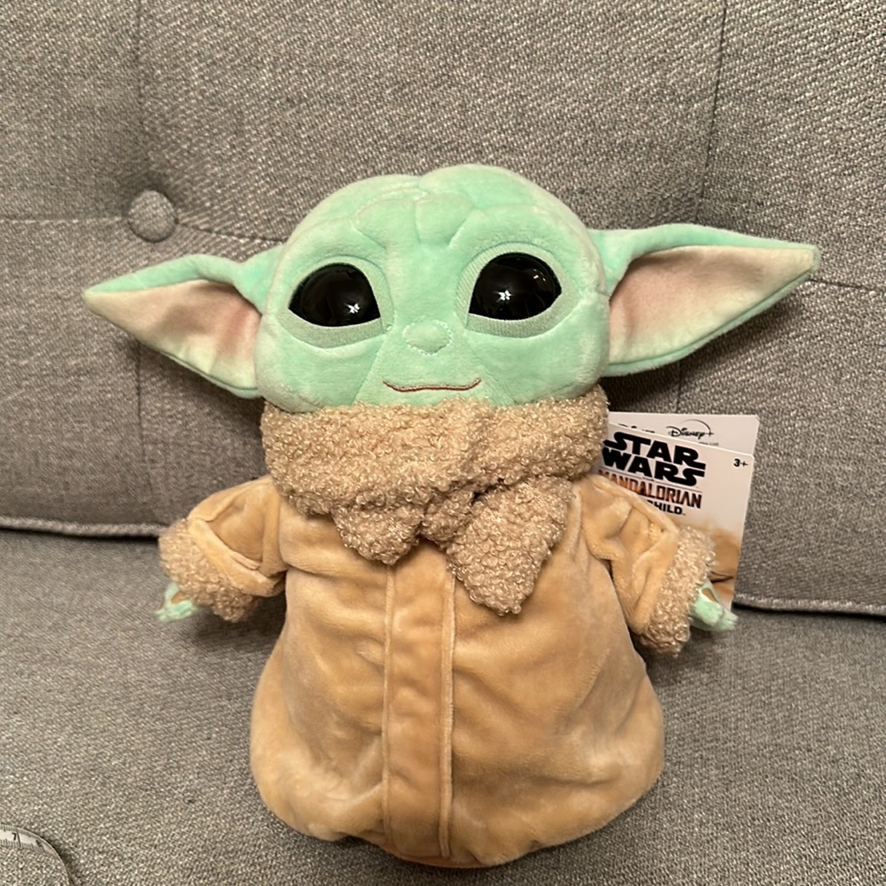 NWT Star Wars Mandalorian The Child 8" BABY YODA
